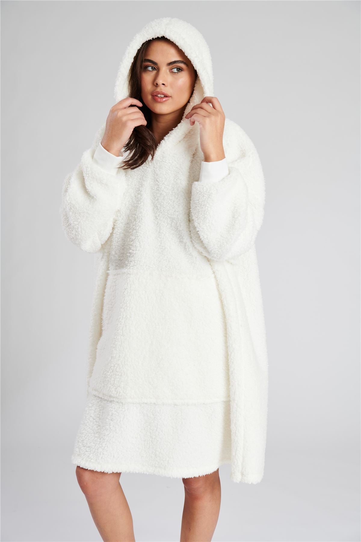 Loungeable Womens Cream Sherpa Oversized Snuggle Hoodie