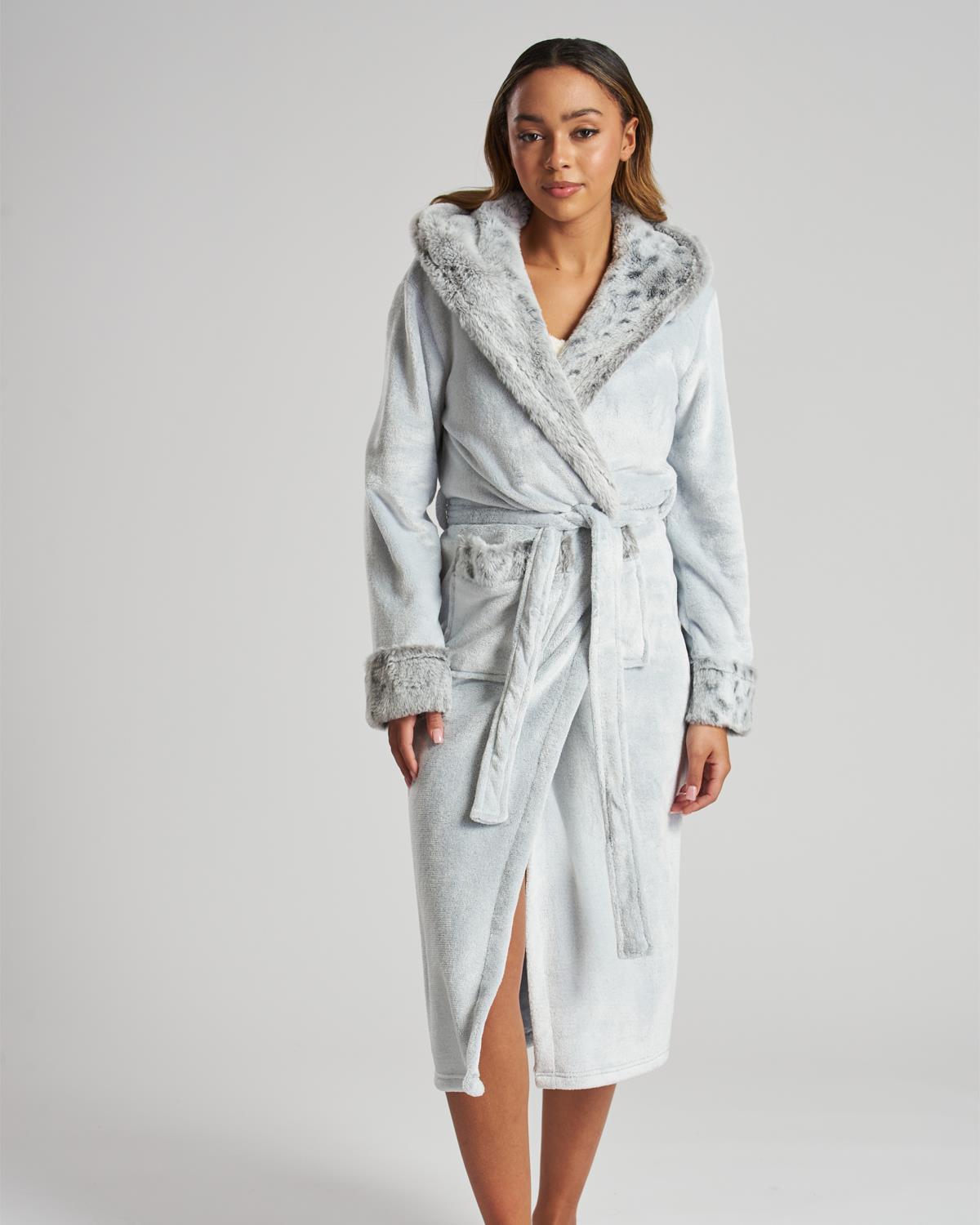 Loungeable Womens Grey Snow Leopard Dressing Gown