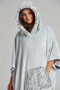 Loungeable Adults Grey Snow Leopard Long Poncho