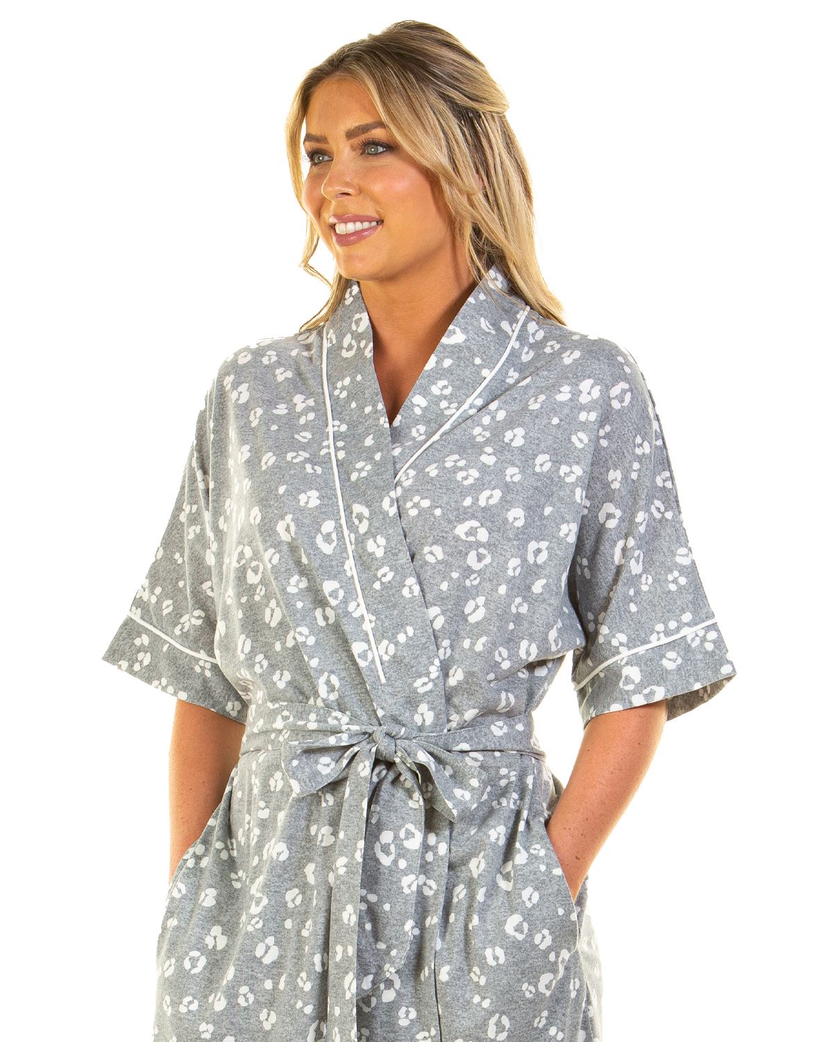 La Marquise Womens Heather Leopard Robe